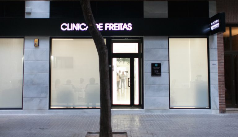 Grupo de Freitas 2 Clinica de injerto capilar en Valencia